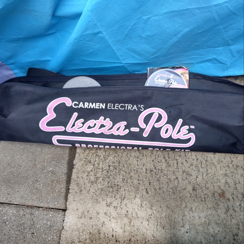 Carmen Electra Portable Pole Kit